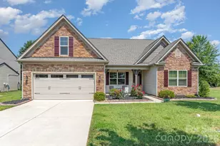 2010 Knocktree Dr, Indian Trail, NC 28079 - Photo 1