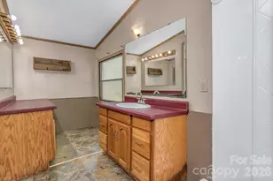 17 Blackberry Ln, Candler, NC 28715 - Photo 29