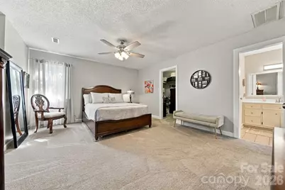 114 6th Avenue NE, Hickory, NC 28601 - Photo 17
