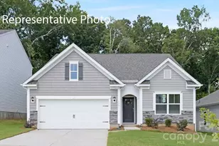 633 17th Ave Dr NE, Hickory, NC 28601 - Photo 1