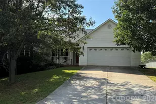 4917 Pond Ct, Conover, NC 28613 - Photo 1