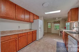 123 Little Rock Wy, Mill Spring, NC 28756 - Photo 7