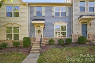 1717 Fleetwood Dr, Charlotte, NC 28208 - Photo 1