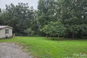 26 Den Ln, Columbus, NC 28722 - Photo 7