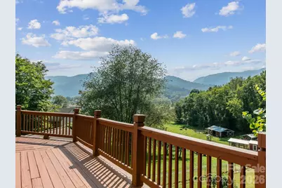 110 Medford Avenue, Waynesville, NC 28786 - Photo 3