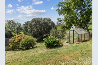 110 Medford Avenue, Waynesville, NC 28786 - Photo 25