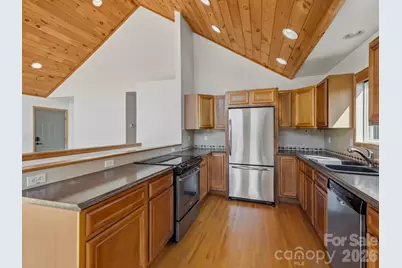 110 Medford Avenue, Waynesville, NC 28786 - Photo 9