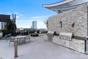 333 W Trade St, Charlotte, NC 28202 - Photo 15