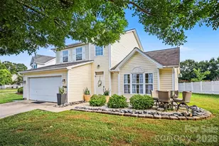 15725 Southern Garden Ln, Charlotte, NC 28278 - Photo 9