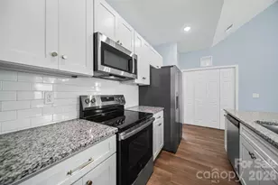 301 N Long St, East Spencer, NC 28039 - Photo 7
