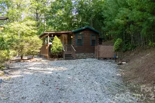 319 Dancing Leaf Ln, Bakersville, NC 28705 - Photo 3