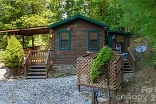 319 Dancing Leaf Ln, Bakersville, NC 28705 - Photo 5