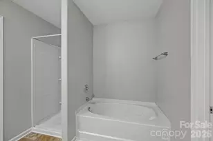8226 Paw Valley Ln, Charlotte, NC 28214 - Photo 15