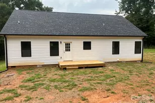 914 Old Hollis Rd, Ellenboro, NC 28040 - Photo 5