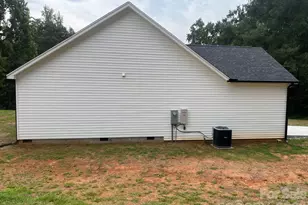 914 Old Hollis Rd, Ellenboro, NC 28040 - Photo 3