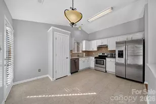9041 Foggy Meadow Rd, Charlotte, NC 28269 - Photo 9