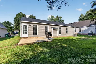 9041 Foggy Meadow Drive, Charlotte, NC 28269 - Photo 19