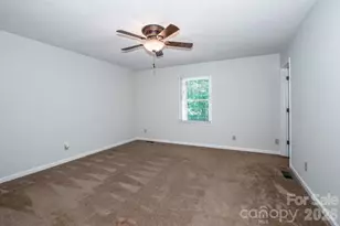 612 Sharon Dr, Statesville, NC 28625 - Photo 13