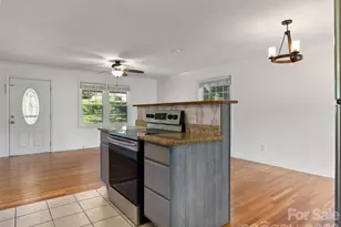 483 Thompson St, Canton, NC 28716 - Photo 9