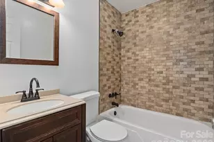 483 Thompson St, Canton, NC 28716 - Photo 17