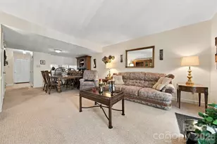 2705 N Center St, Hickory, NC 28601 - Photo 11
