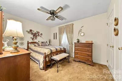 2705 N Center Street #37, Hickory, NC 28601 - Photo 15