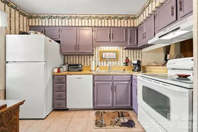 2705 N Center Street #37, Hickory, NC 28601 - Photo 5