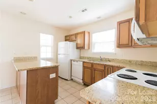 11014 Derryrush Dr, Charlotte, NC 28213 - Photo 15