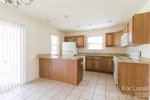 11014 Derryrush Dr, Charlotte, NC 28213 - Photo 17