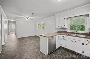 829 Vancouver Ln, Gastonia, NC 28052 - Photo 13