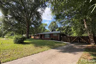 818 Hillcrest Ave, Gastonia, NC 28052 - Photo 3