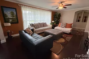 818 Hillcrest Ave, Gastonia, NC 28052 - Photo 11