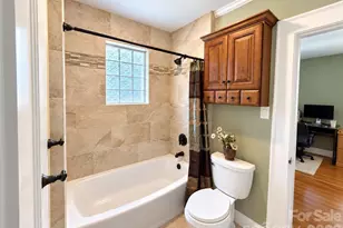 609 1st Ave N, Conover, NC 28613 - Photo 21