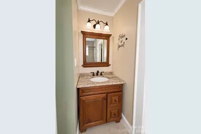 609 1st Avenue N, Conover, NC 28613 - Photo 23
