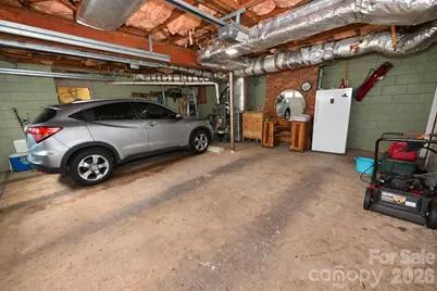 609 1st Avenue N, Conover, NC 28613 - Photo 33