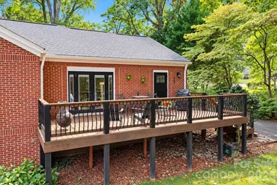 609 1st Avenue N, Conover, NC 28613 - Photo 5