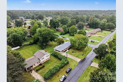 2712 33rd Avenue NE, Hickory, NC 28601 - Photo 31