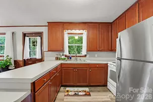 2712 33rd Ave NE, Hickory, NC 28601 - Photo 13
