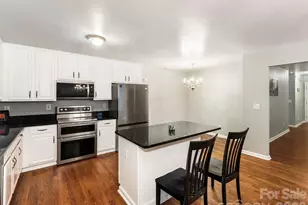 6238 King George Dr, Charlotte, NC 28213 - Photo 13
