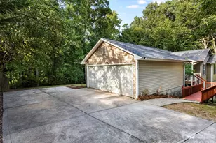 6238 King George Dr, Charlotte, NC 28213 - Photo 9