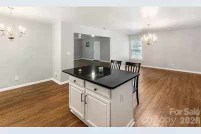 6238 King George Drive, Charlotte, NC 28213 - Photo 15
