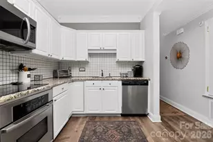 1012 Queens Rd, Charlotte, NC 28207 - Photo 13