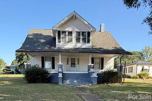 3140 W Main St, Claremont, NC 28610 - Photo 1