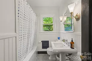 1301 Pinecrest Ave, Charlotte, NC 28205 - Photo 19
