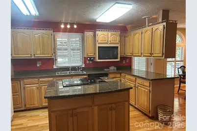 2214 Holly Lane, Shelby, NC 28150 - Photo 7