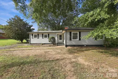 909 Rhode Island Avenue, Kannapolis, NC 28083 - Photo 3