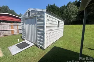 901 Grace Dr, Stanley, NC 28164 - Photo 35