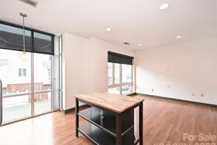 2200 Lyndhurst Ave, Charlotte, NC 28203 - Photo 9