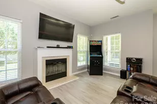 11413 Larix Dr, Charlotte, NC 28273 - Photo 3