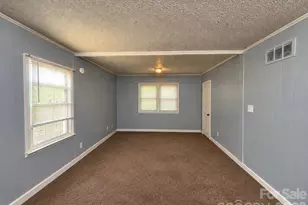 595 Betty St, Gastonia, NC 28054 - Photo 25